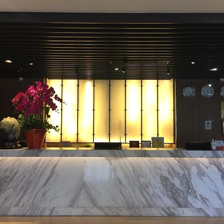 Hunt Champion Hotel Taichung Esterno foto