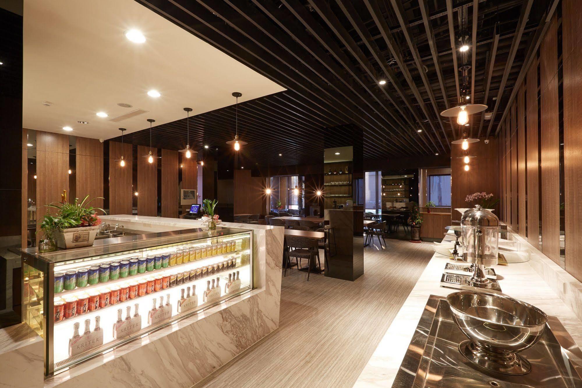 Hunt Champion Hotel Taichung Esterno foto